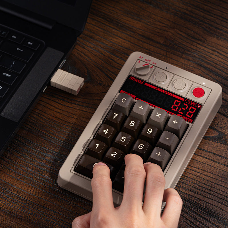 8BitDo Retro 18 Mechanical Numpad