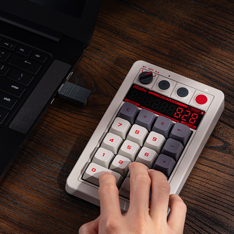 8BitDo Retro 18 Mechanical Numpad